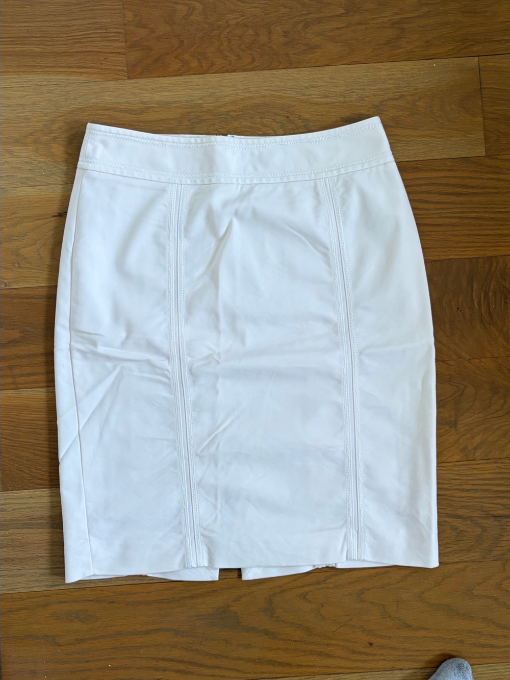 White House Black Market White Tailored Pencil Skirt
